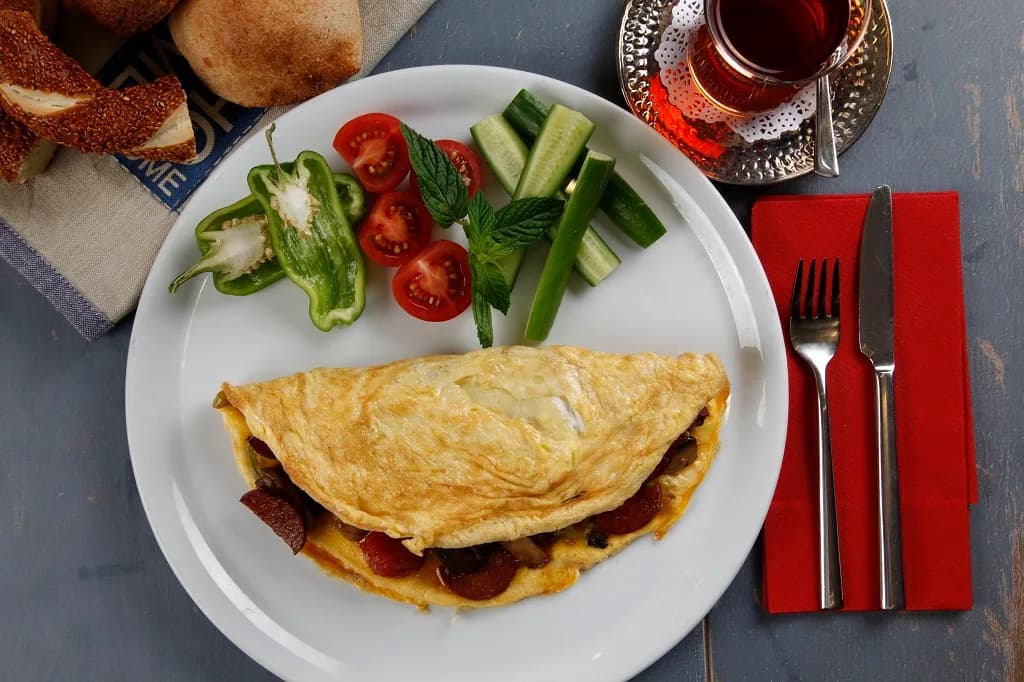 Omlet Sucuklu