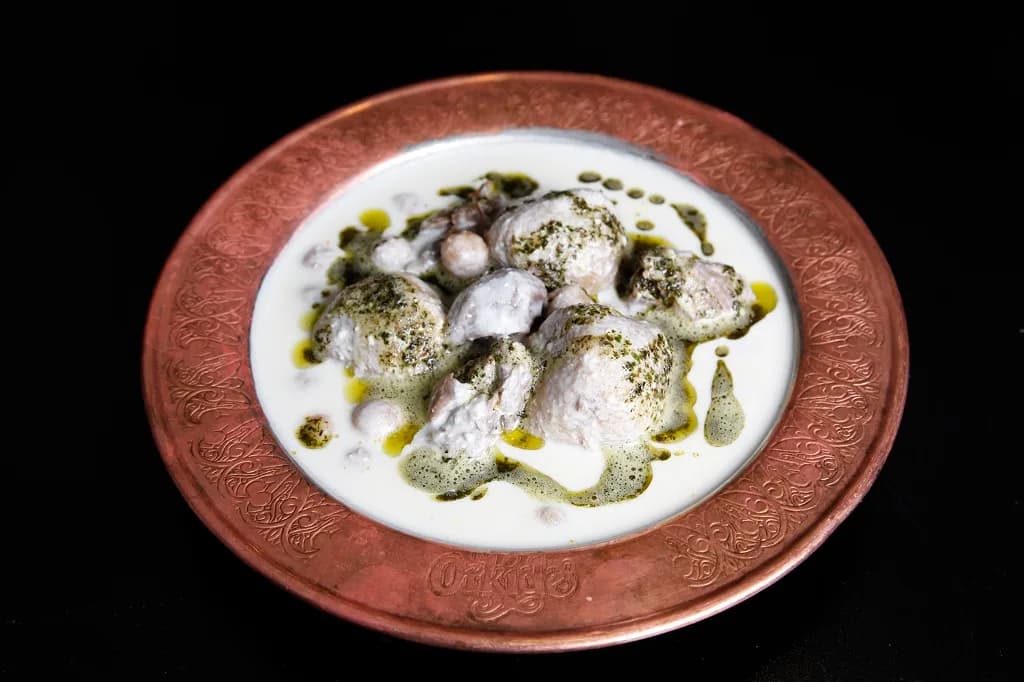 Yoğurtlu Ahıtmalı Köfte