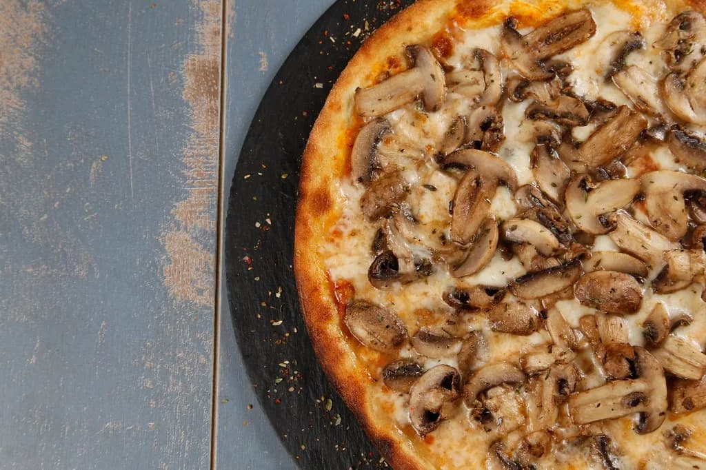 Pizza Funghi