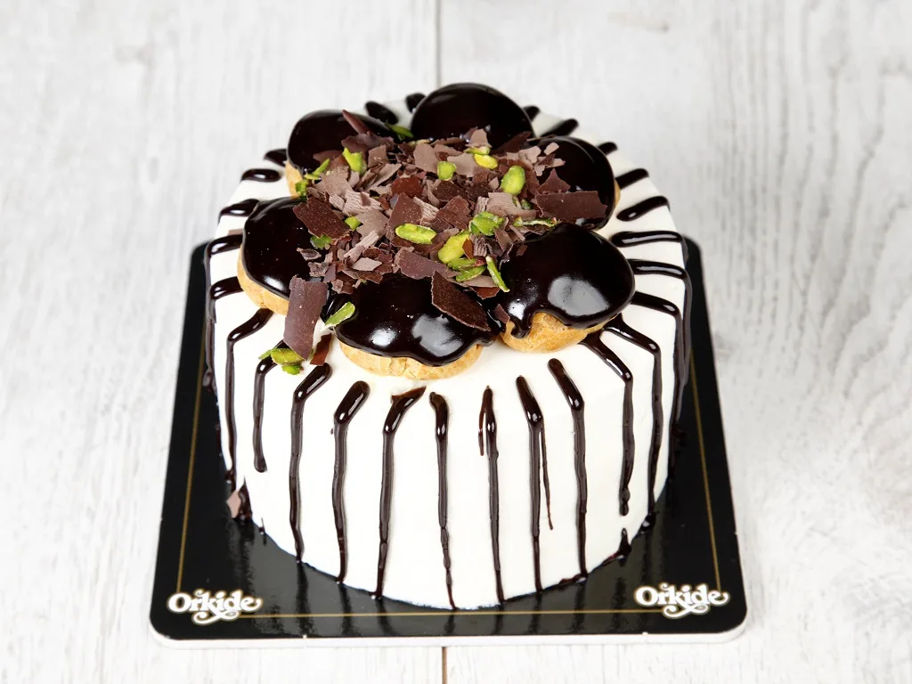 Profiterollü 4 Kişilik